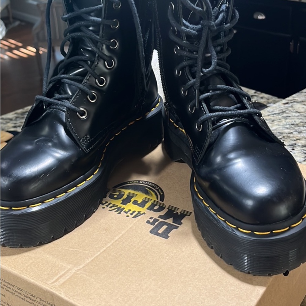Platform Dr. Martens